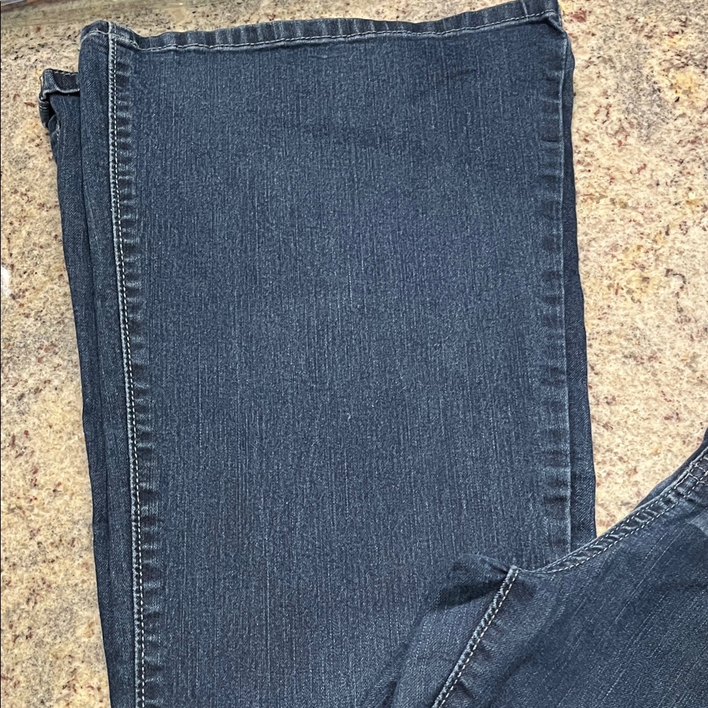 Jennifer Lopez Dark Blue Denim size 8. Inseam 32”. - Picture 7 of 9